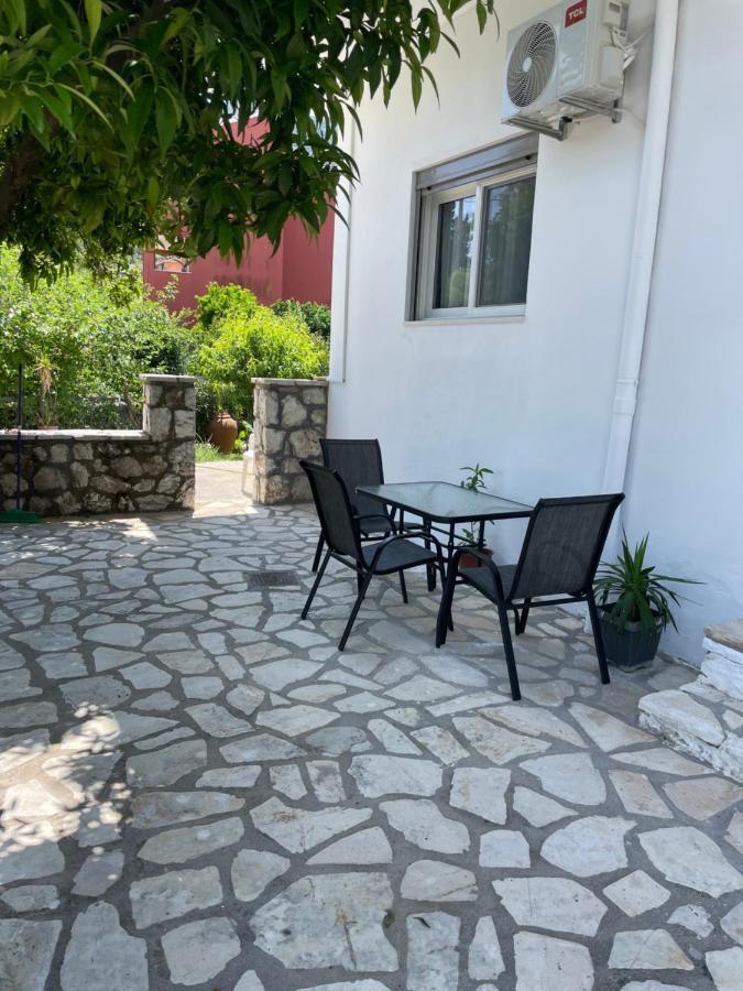 Sunshine Apartments And Rooms Nikiana Exterior photo